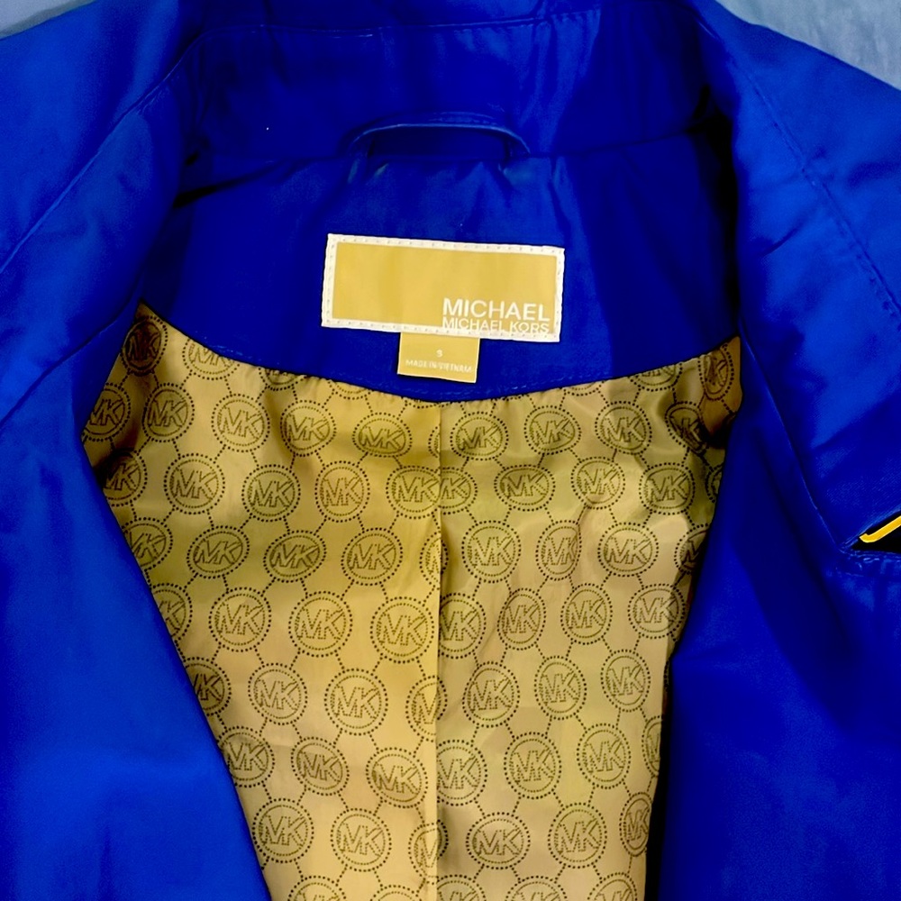 Coat - Picture 2 of 11